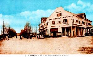 El-Hadjeb - Hotel des Peupliers et Route d'Azrou